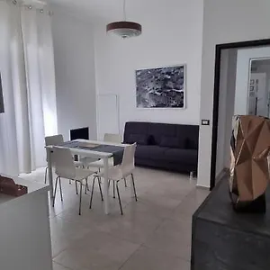 Appartamento Mercato 11, Gela